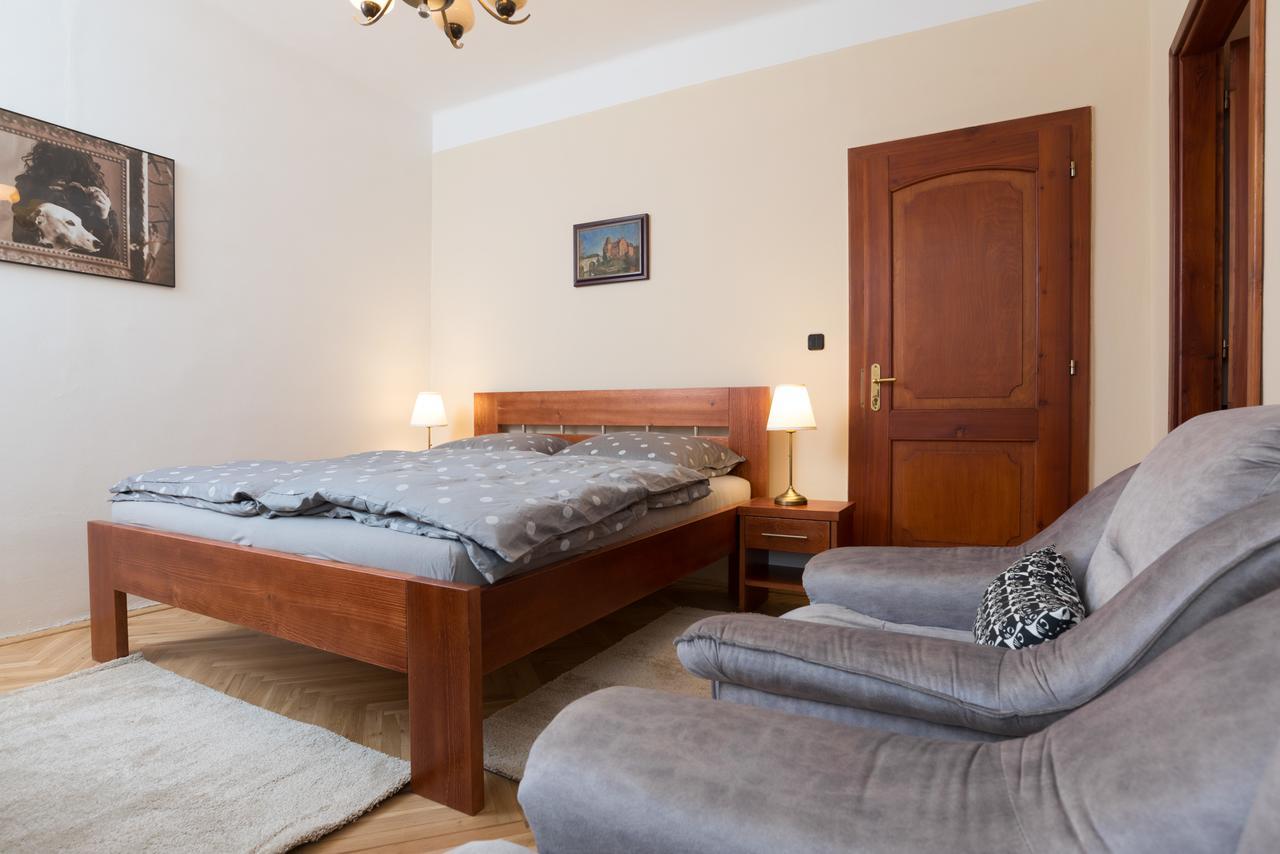 Pension Ibérica Brno Bagian luar foto