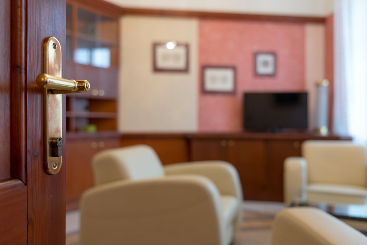 Pension Ibérica Brno Bagian luar foto