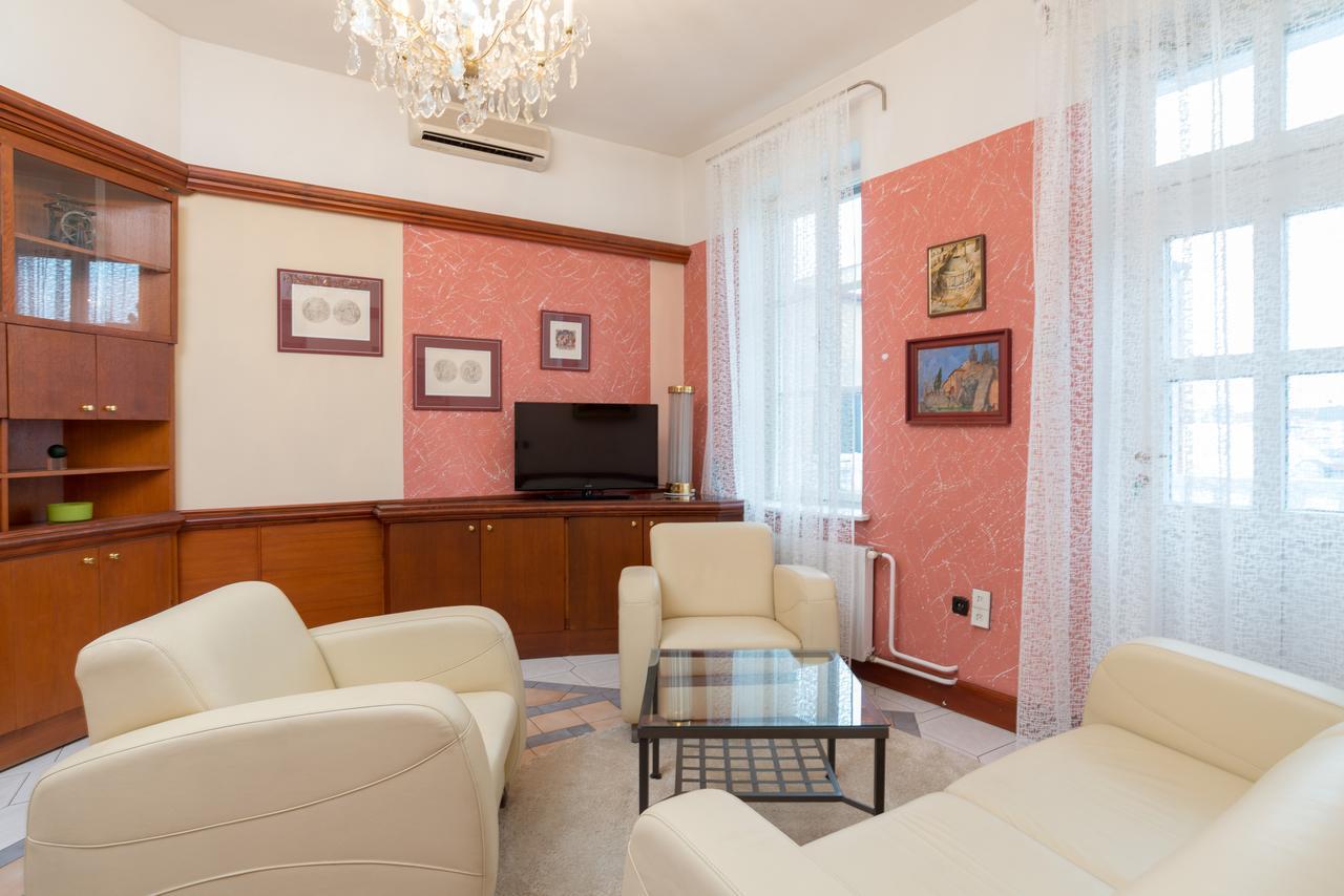 Pension Ibérica Brno Bagian luar foto